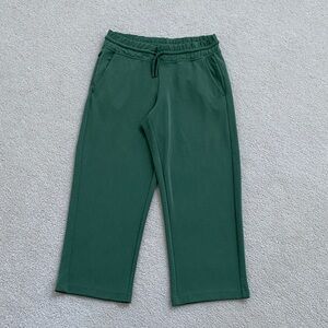 Athleta Green Cropped Pants